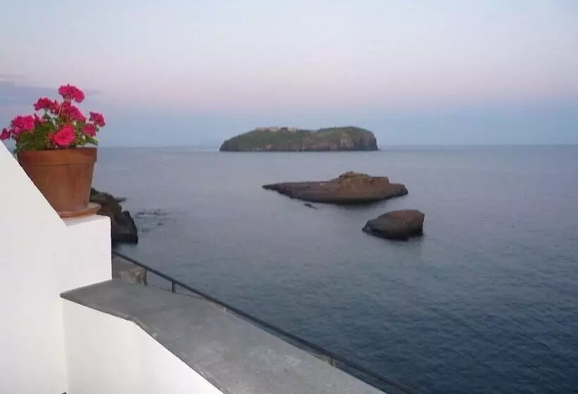 Hotelli Villa Iulia