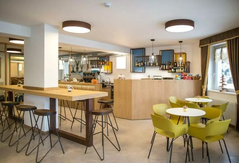 Alpencolor Hotel Tonale