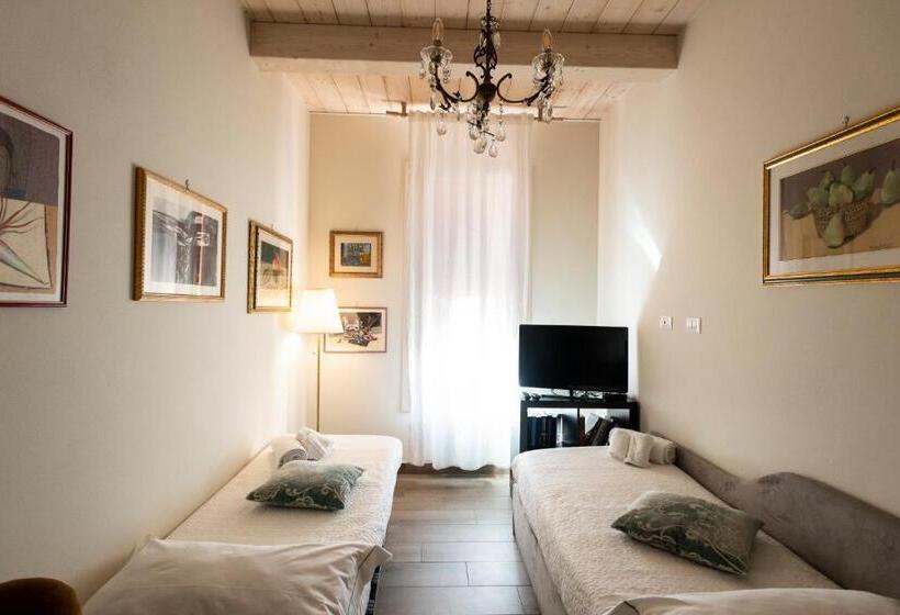 تختخواب و صبحانه Al Battistero Luxury Suite