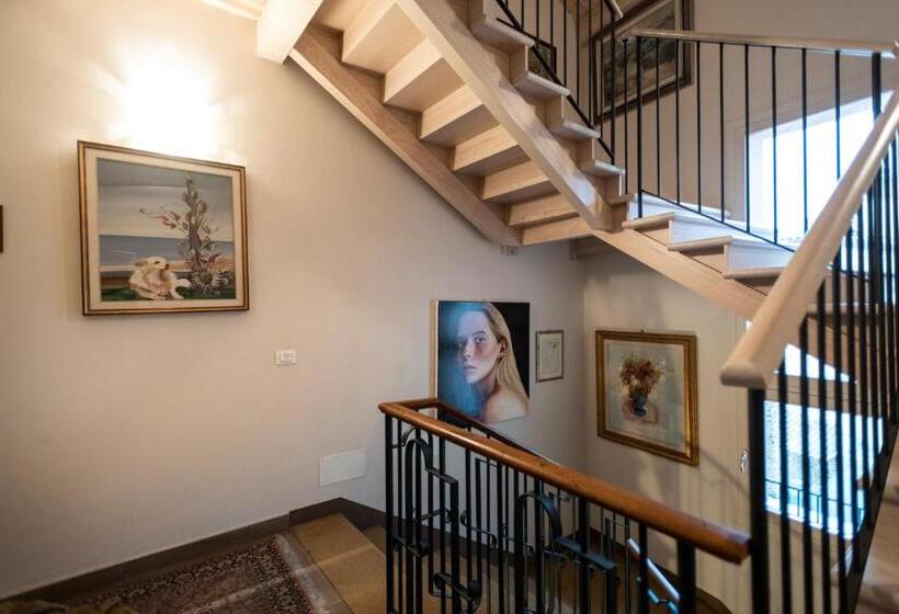 تختخواب و صبحانه Al Battistero Luxury Suite