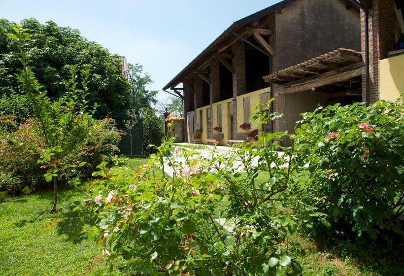 مبيت وإفطار Cascina Delle Mele