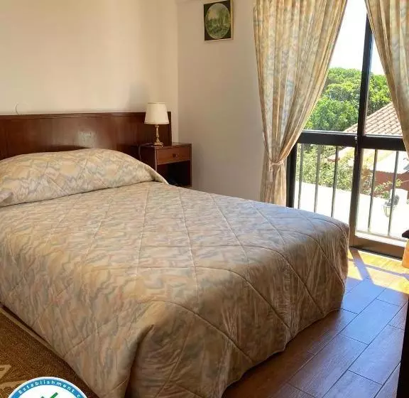 Aamiaismajoitus (B&B) Guest House Toca Dos Grilos