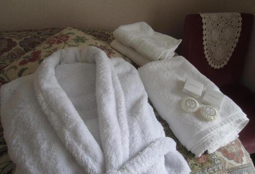 ベッドアンドブレックファースト Gwrach Ynys Country Guest House