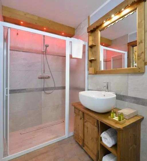 Aamiaismajoitus (B&B) Mollino Rooms
