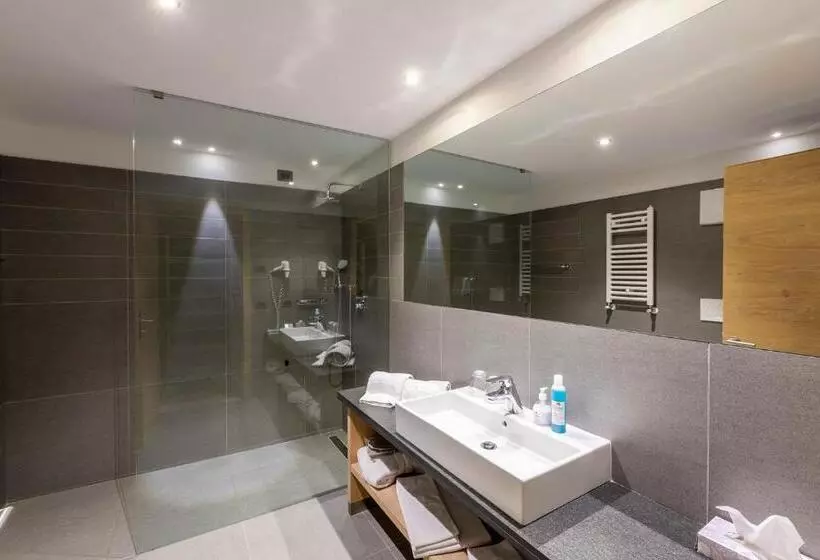 Design & Suite Hotel Ciarnadoi