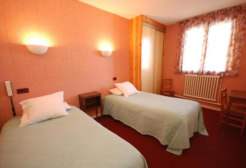 هتل Auberge Du Rochasson