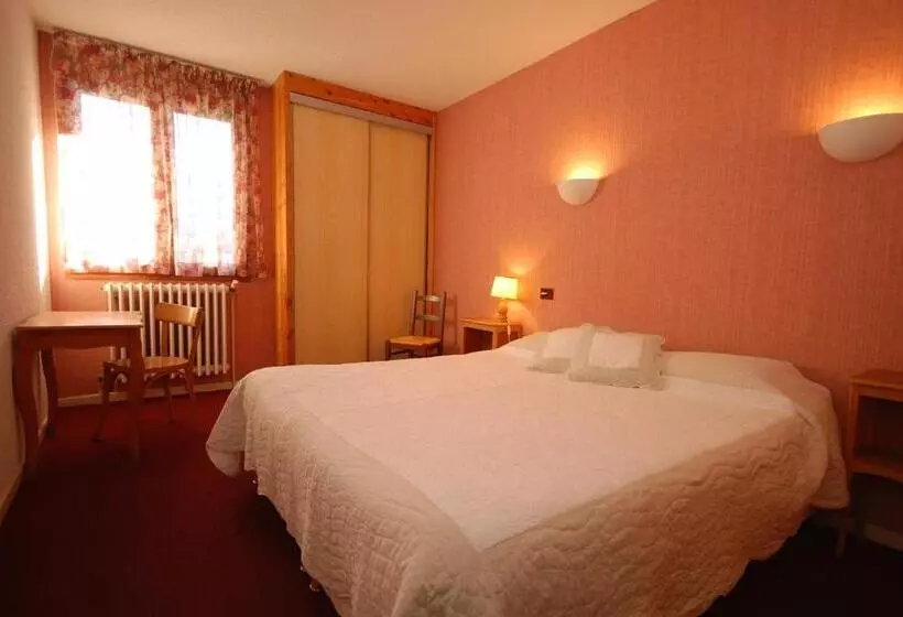 هتل Auberge Du Rochasson