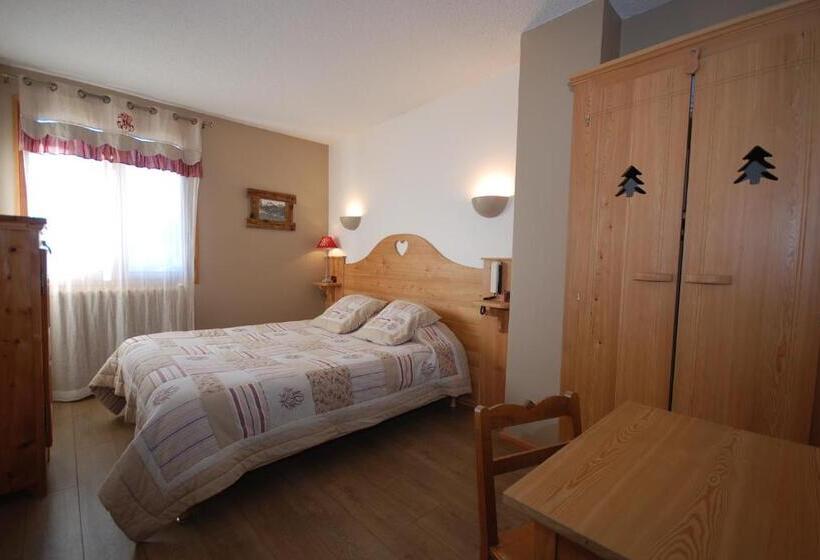 هتل Auberge Du Rochasson