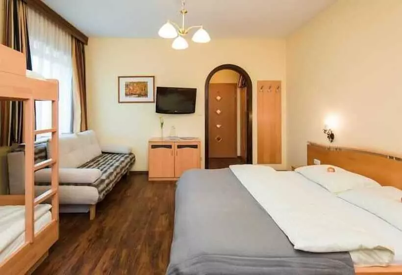 ホテル Familiengut Ertlhof