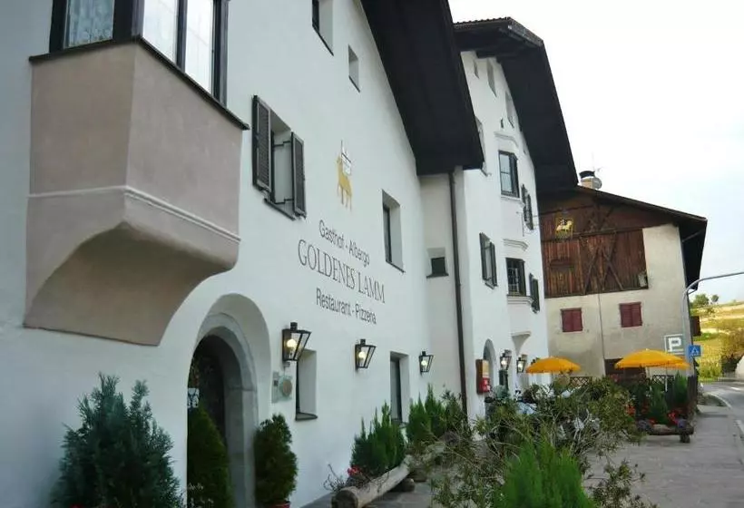 هتل Gasthof Goldenes Lamm