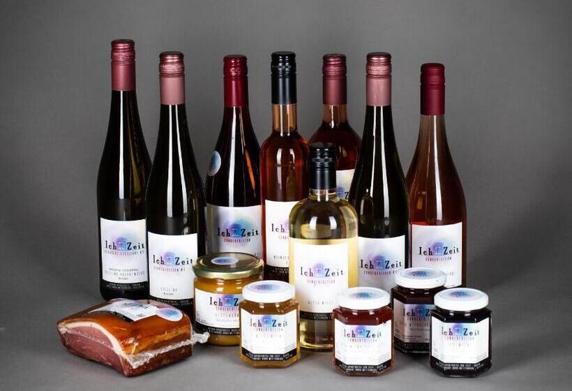 Отель Haus Burg Metternich