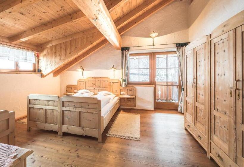 Отель Haus Tirol