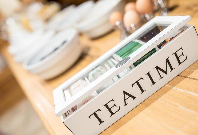 Отель Haus Tirol