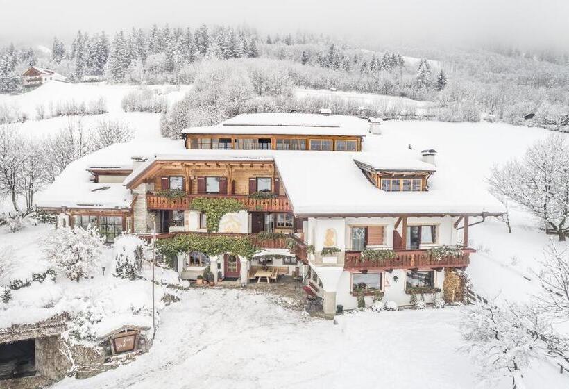 Отель Haus Tirol