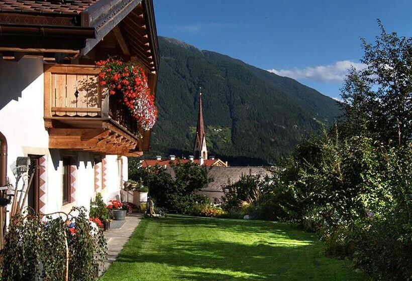 Отель Haus Tirol