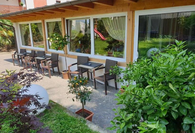 בית מלון כפרי Jasmin