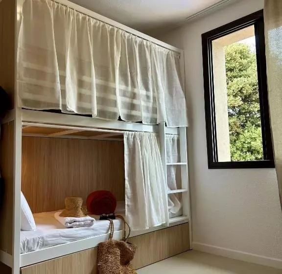 Hotelli Corsica Hostel Porto Vecchio, Partie Dortoirs