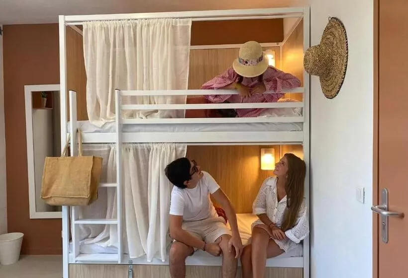 Hotelli Corsica Hostel Porto Vecchio, Partie Dortoirs