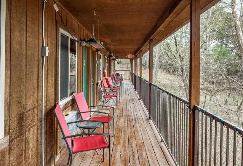 مُتل The Lookout Lodge