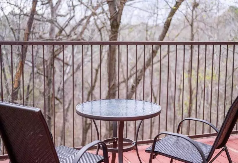 مُتل The Lookout Lodge