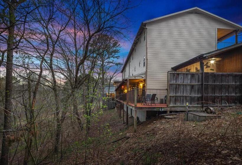 汽车旅馆  The Lookout Lodge