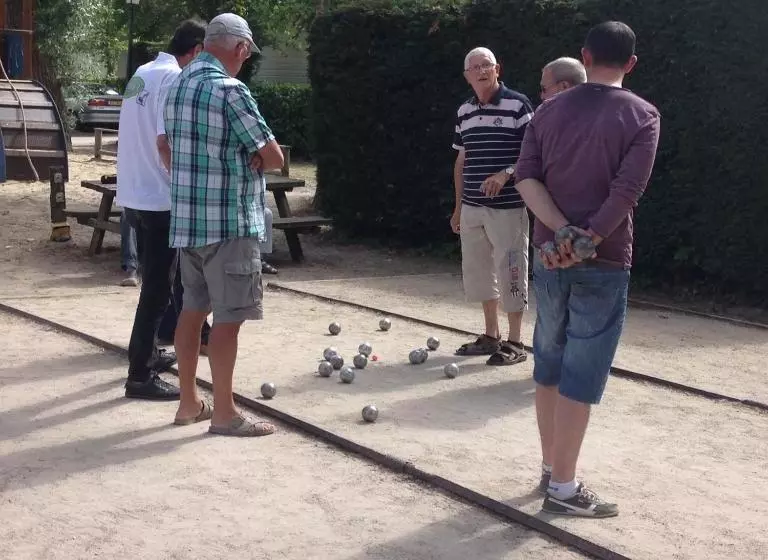 استراحتگاه Caravaning Les Tourterelles