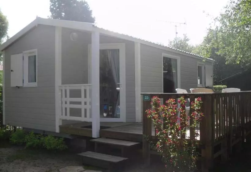 استراحتگاه Caravaning Les Tourterelles