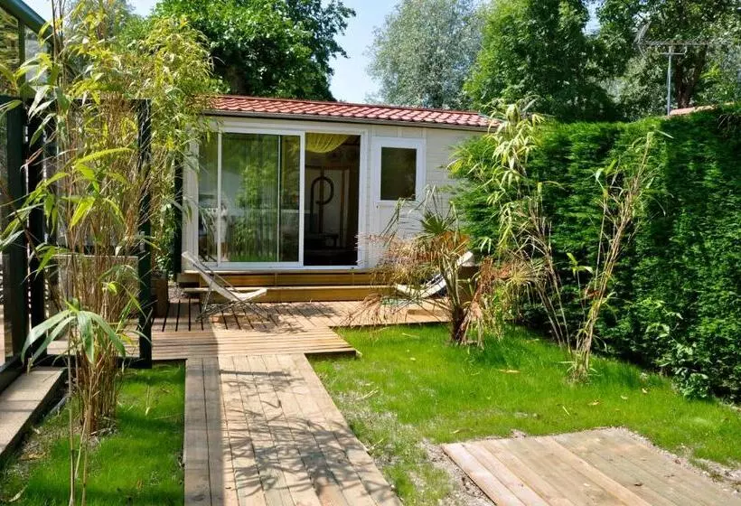 استراحتگاه Caravaning Les Tourterelles