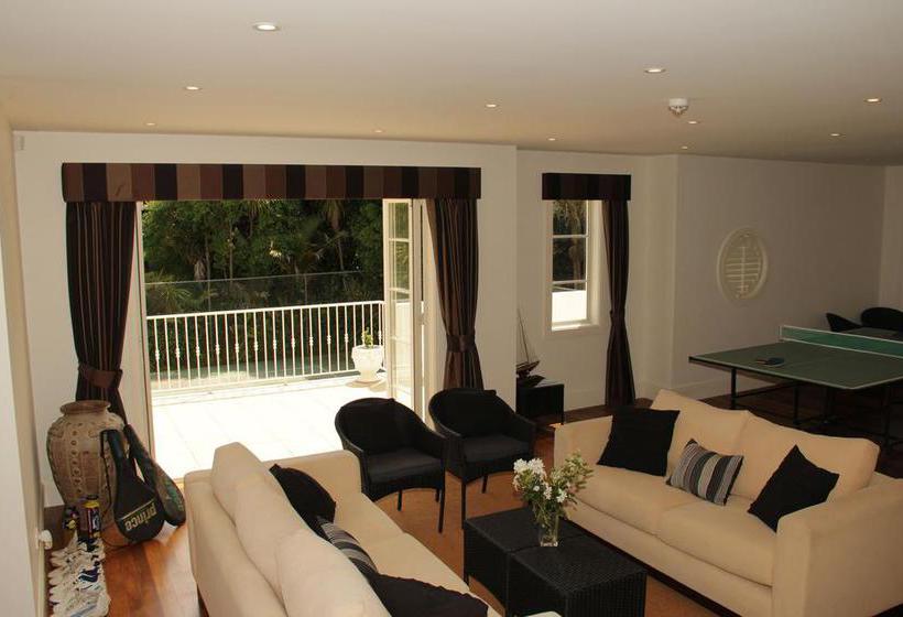 The Consulate Luxury Bed And Breakfast