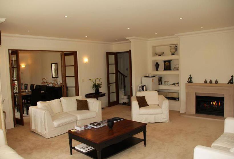 The Consulate Luxury Bed And Breakfast