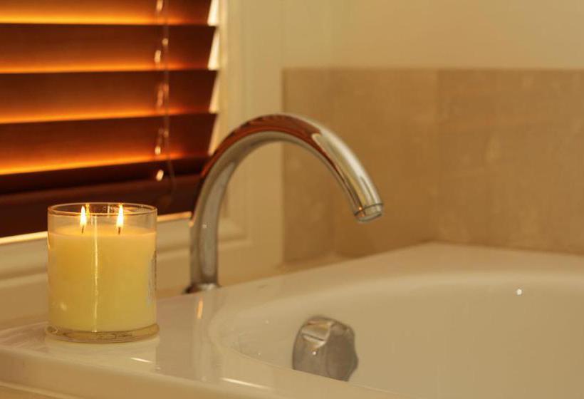 The Consulate Luxury Bed And Breakfast