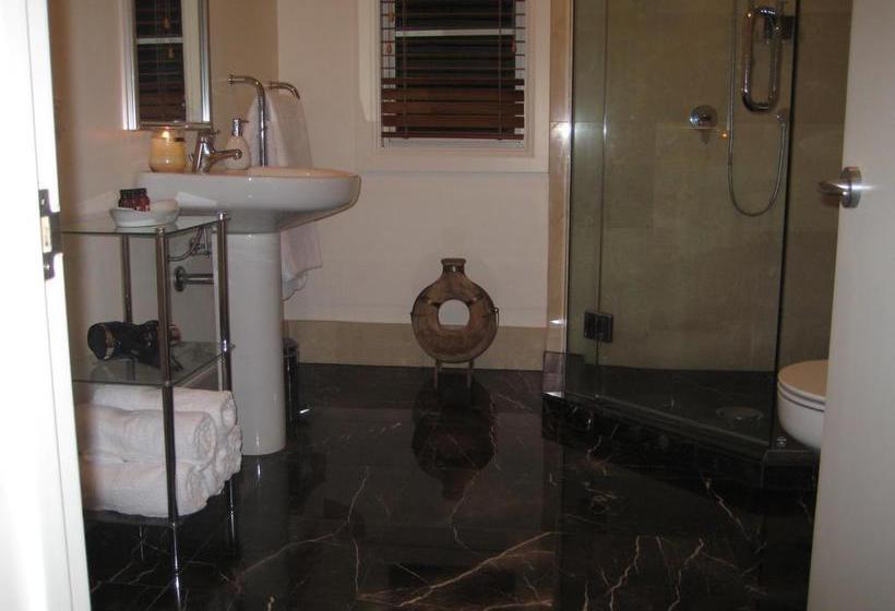 The Consulate Luxury Bed And Breakfast