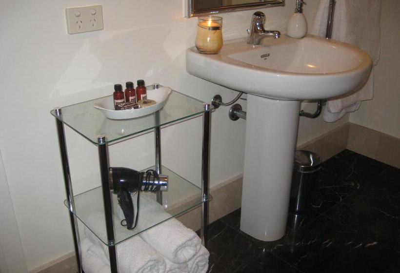 The Consulate Luxury Bed And Breakfast