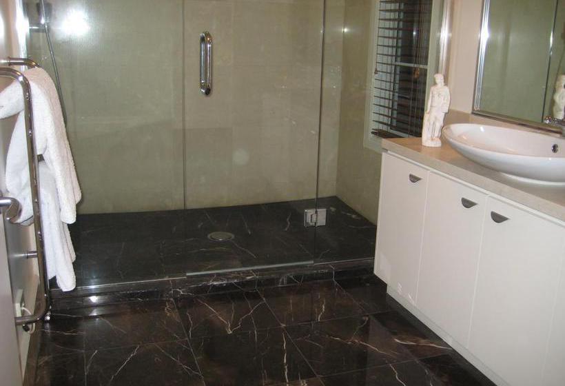 The Consulate Luxury Bed And Breakfast