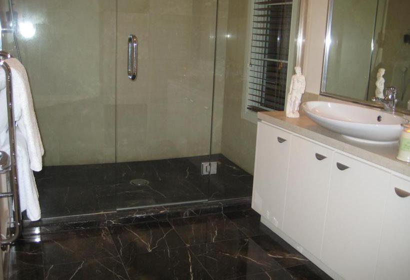 The Consulate Luxury Bed And Breakfast