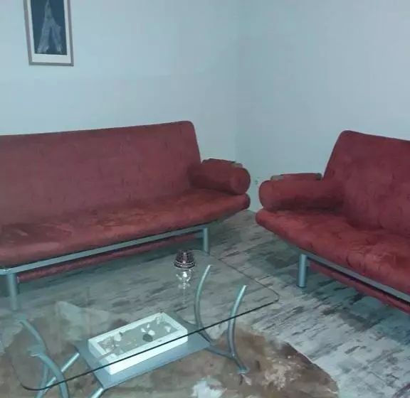 تختخواب و صبحانه Art Home