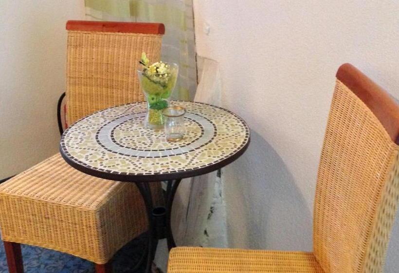 בית מלון כפרי Café Konditorei Köppel