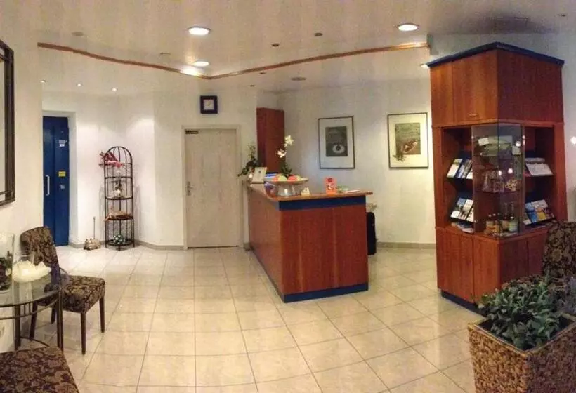 Hotelli Café Konditorei Köppel