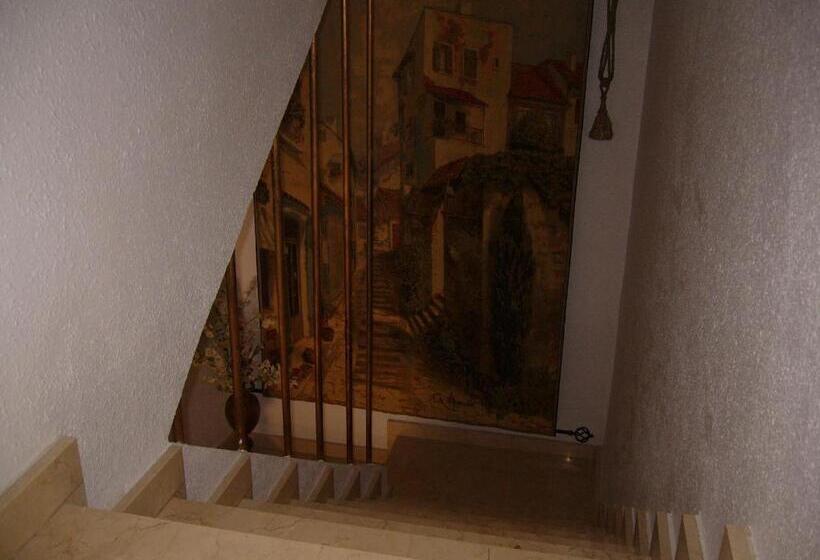 בית מלון כפרי El Artista