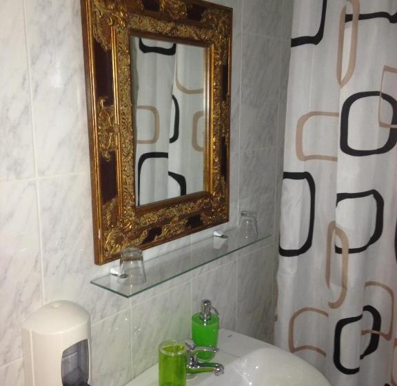 בית מלון כפרי El Artista