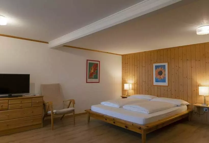 Hotelli Gasthof Baren