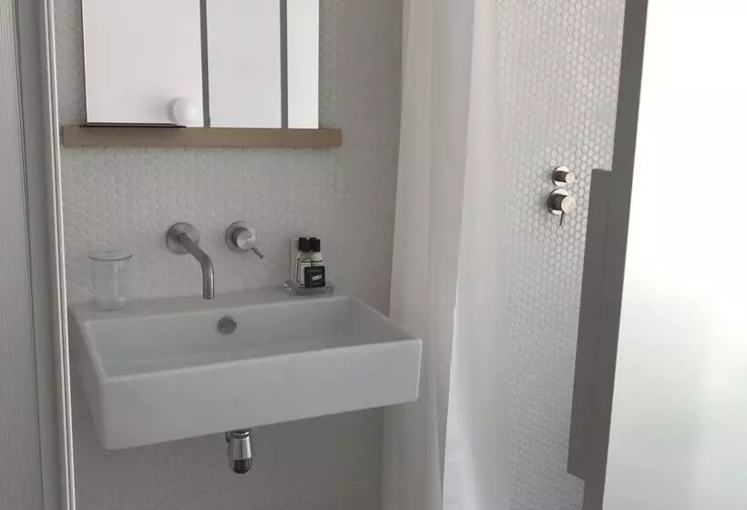 Hotelli Hôtel La Reine Jane