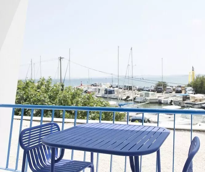 Hotelli Hôtel La Reine Jane