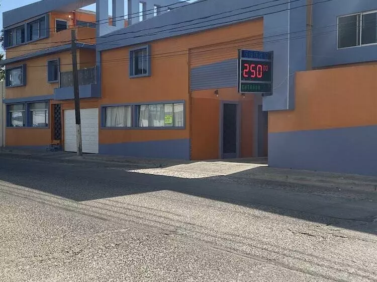 هتل Los Altos