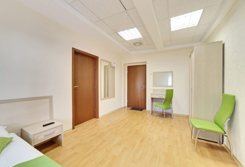 בית מלון כפרי Minima Kuzminki