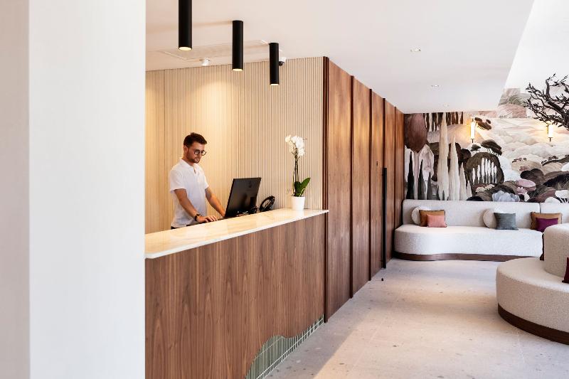 فندق Hôtel Du Parc Cavalaire Sur Mer