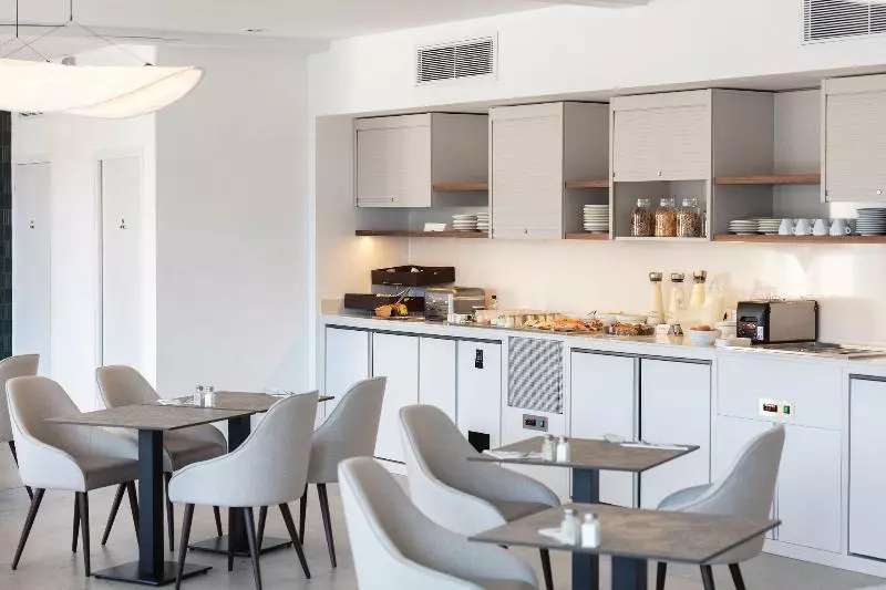 ホテル Hôtel Du Parc Cavalaire Sur Mer