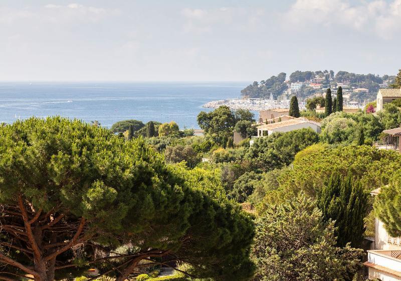 فندق Hôtel Du Parc Cavalaire Sur Mer