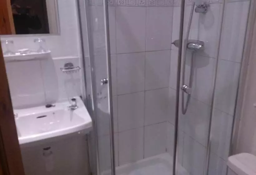 Hotelli Rose & Crown