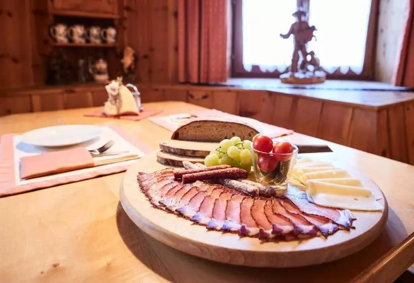 ホテル Tirolerhof   Appartementhaus